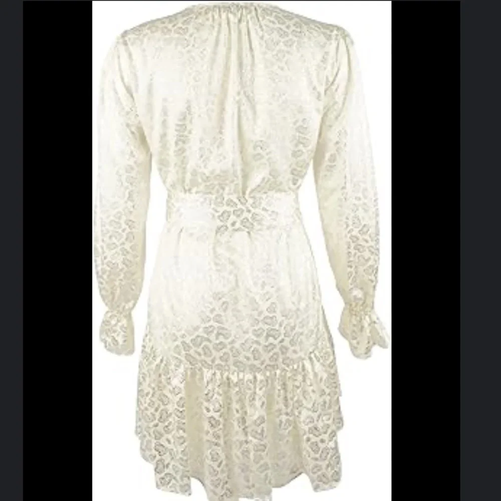 Michael Kors belted will